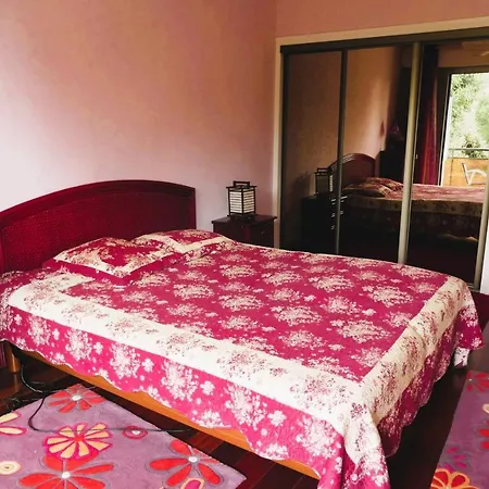 Apartmán Cosy Cocoon With Terrace Near The Sea *